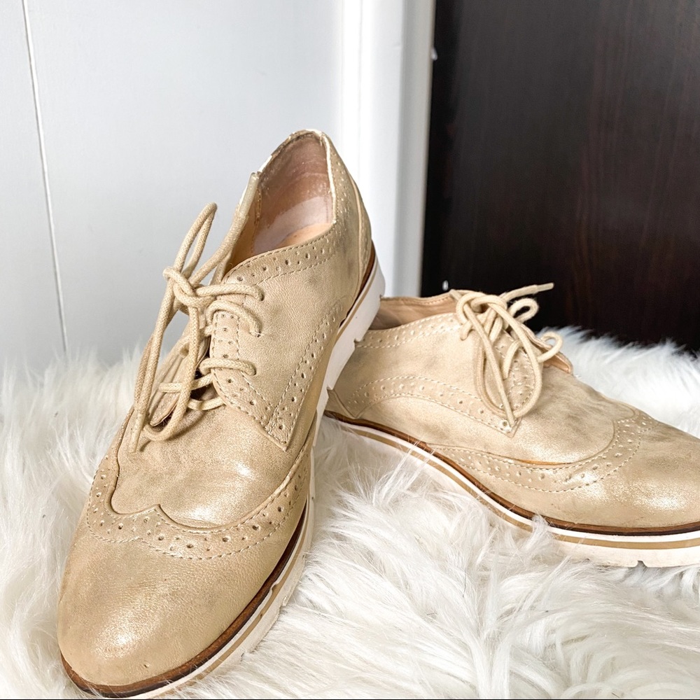 WHITE MOUNTAIN Oxford Shoes